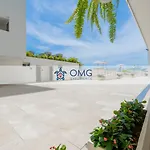 Suite moderna con WiFi rápido, balcón y vista CB1432