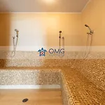 CB1432 | Suite moderna con WiFi rápido, balcón y vista